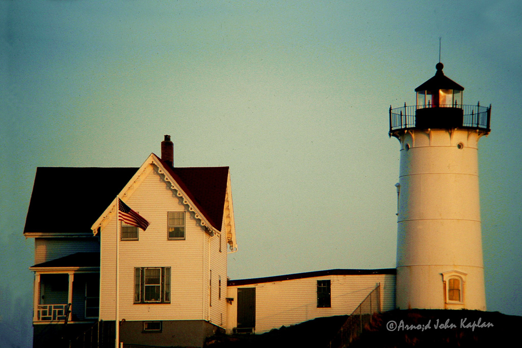 Nubble-Light.jpg